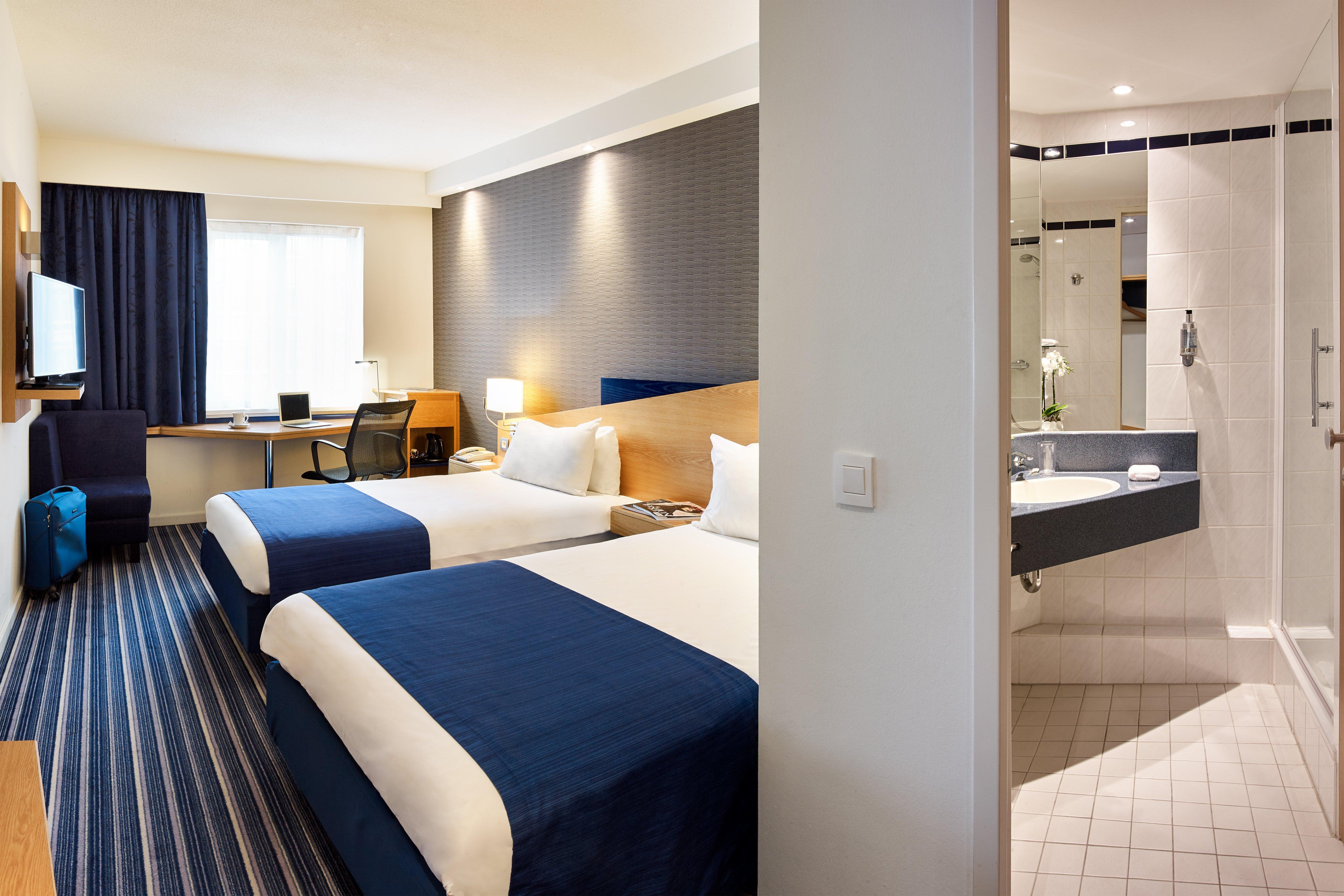 Holiday Inn Express Hasselt, An Ihg Hotel Экстерьер фото