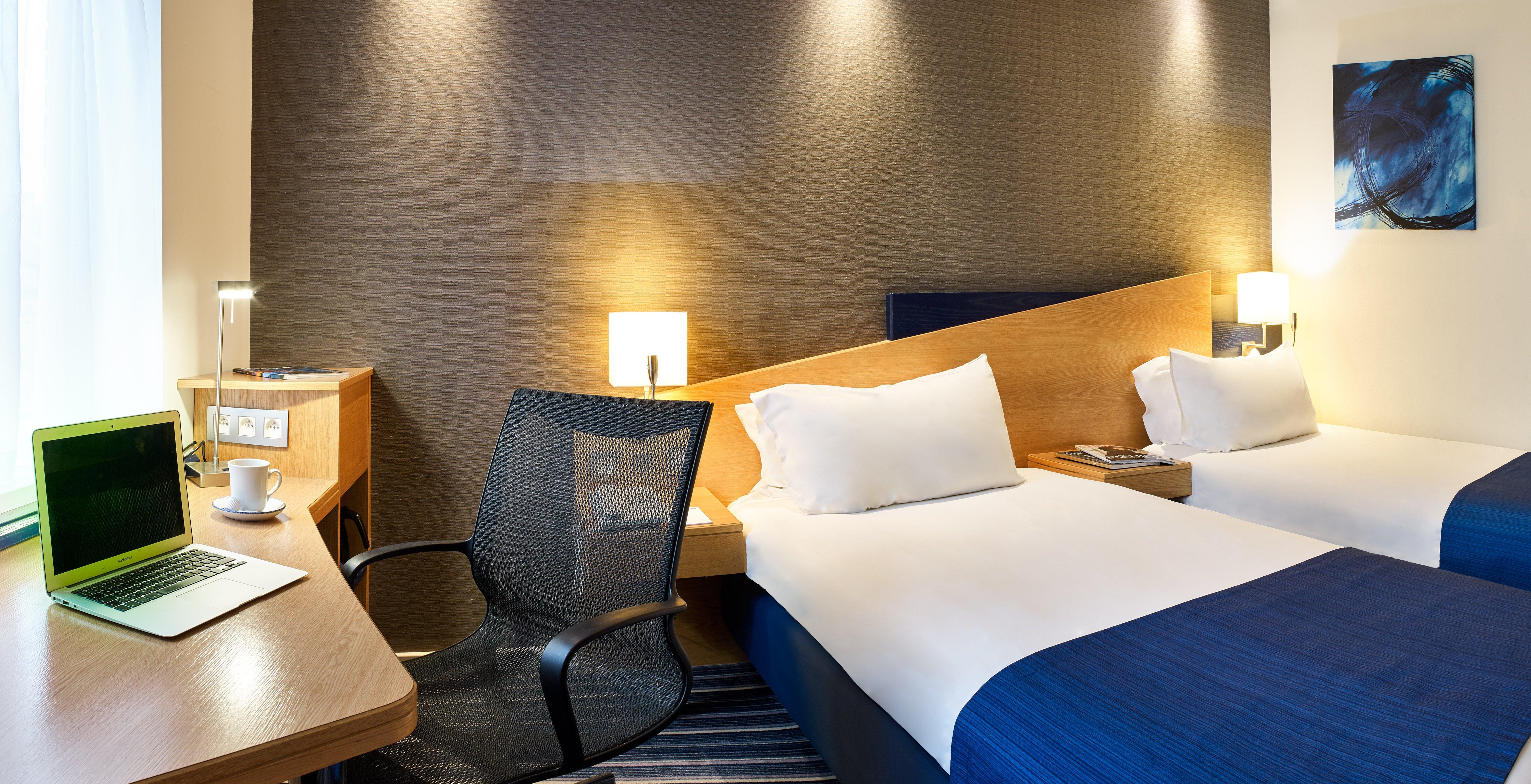 Holiday Inn Express Hasselt, An Ihg Hotel Экстерьер фото