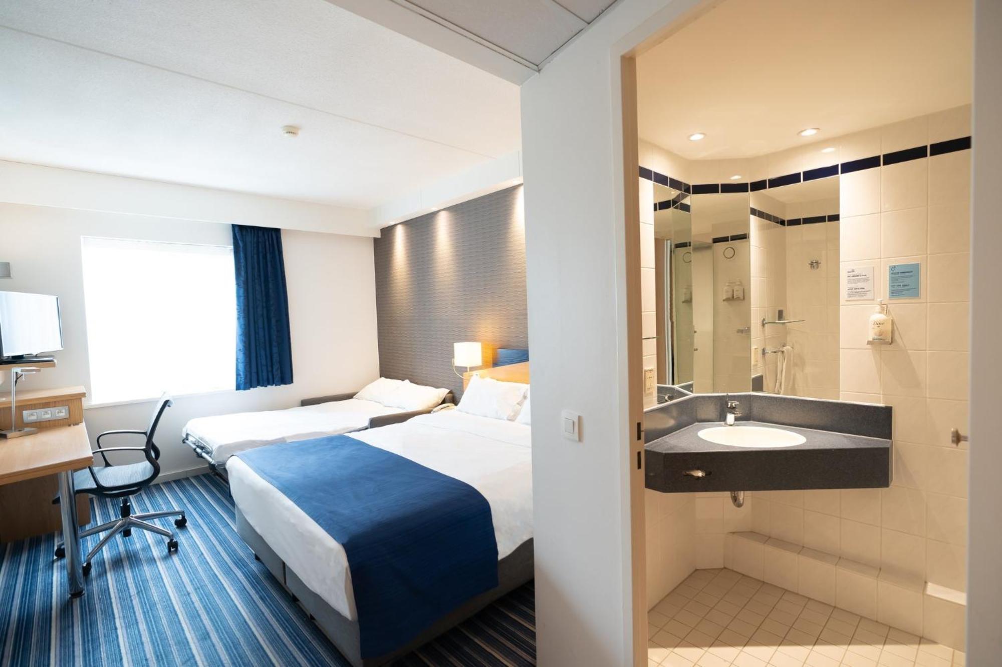 Holiday Inn Express Hasselt, An Ihg Hotel Экстерьер фото